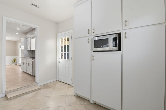 2403 Ansbury Drive, Houston, TX 77018