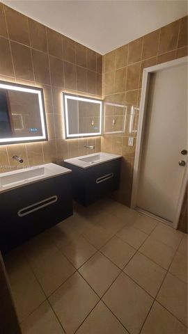 1060 NW 110th Lane 1060, Coral Springs, FL 33071