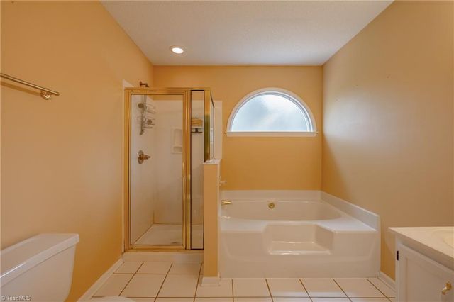 4817 Adams Ridge Drive, Greensboro, NC 27407