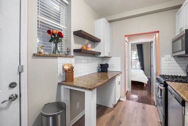 4857 N Lawndale Avenue 202, Chicago, IL 60625