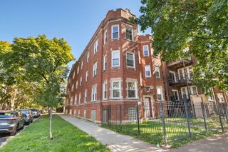 4857 N Lawndale Avenue 202, Chicago, IL 60625