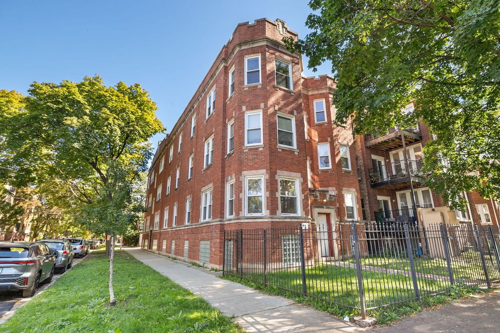 4857 N Lawndale Avenue 202, Chicago, IL 60625