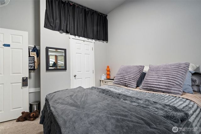 18949 Harris Avenue NE, Suquamish, WA 98392