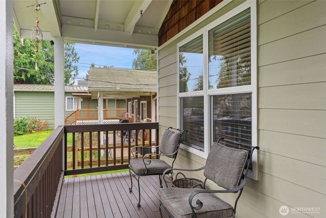 18949 Harris Avenue NE, Suquamish, WA 98392