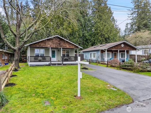18949 Harris Avenue NE, Suquamish, WA 98392