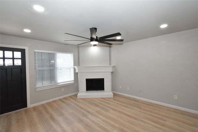311 Stell Avenue, Mansfield, TX 76063