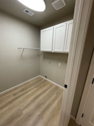 311 Stell Avenue, Mansfield, TX 76063