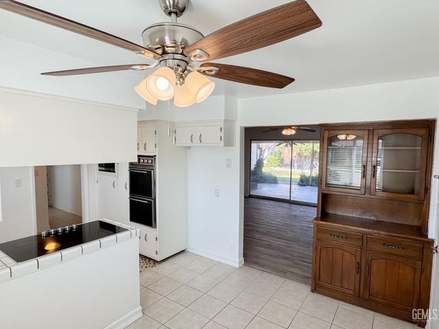 1316 Emery Avenue, Bakersfield, CA 93304