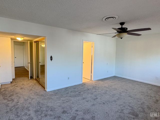 1316 Emery Avenue, Bakersfield, CA 93304