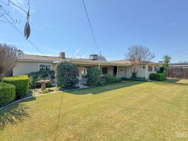 1316 Emery Avenue, Bakersfield, CA 93304