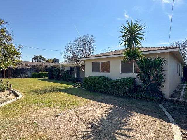 1316 Emery Avenue, Bakersfield, CA 93304