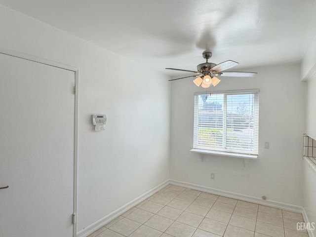 1316 Emery Avenue, Bakersfield, CA 93304