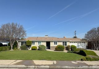 1316 Emery Avenue, Bakersfield, CA 93304