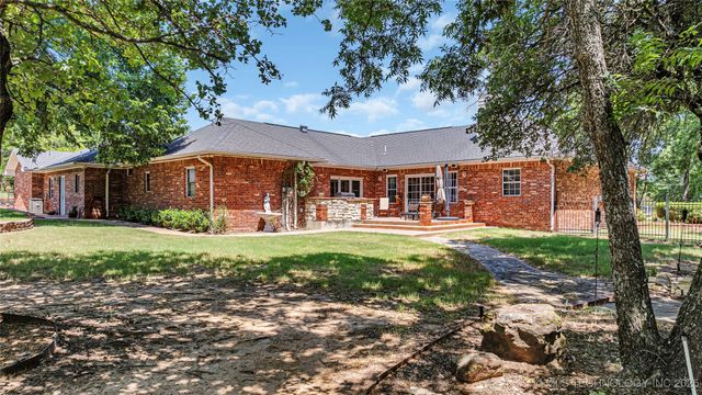 7023 Myall Road, Lone Grove, OK 73443