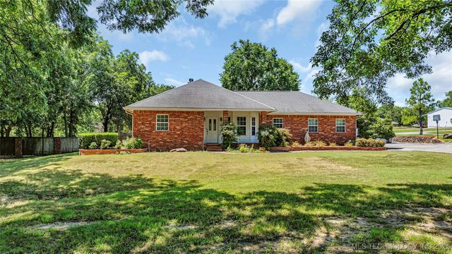 7023 Myall Road, Lone Grove, OK 73443