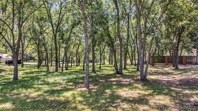 7023 Myall Road, Lone Grove, OK 73443