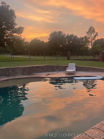 7023 Myall Road, Lone Grove, OK 73443