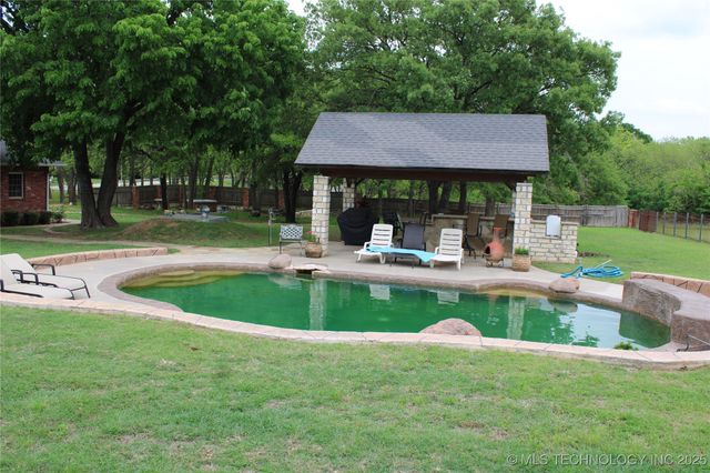 7023 Myall Road, Lone Grove, OK 73443