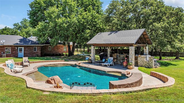 7023 Myall Road, Lone Grove, OK 73443