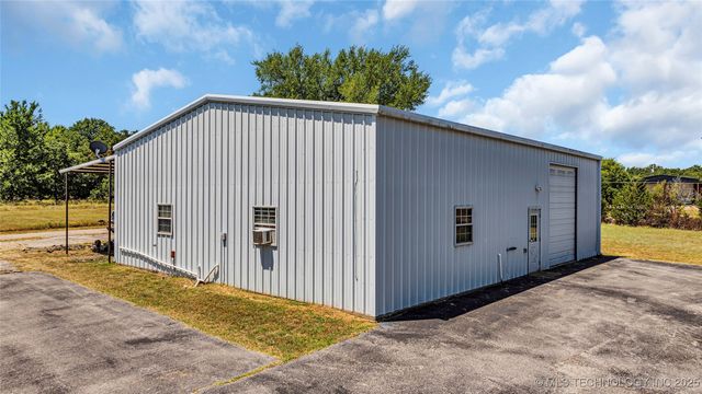 7023 Myall Road, Lone Grove, OK 73443