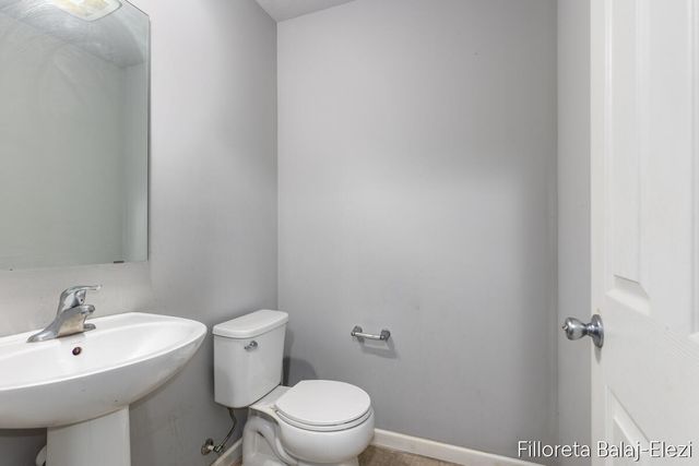 467 Oak View Drive, Middleville, MI 49333