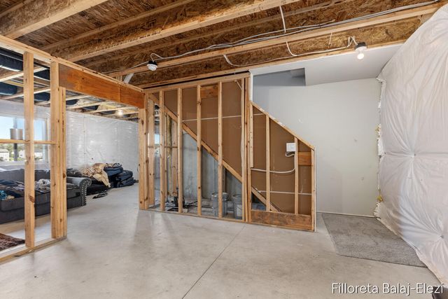 467 Oak View Drive, Middleville, MI 49333