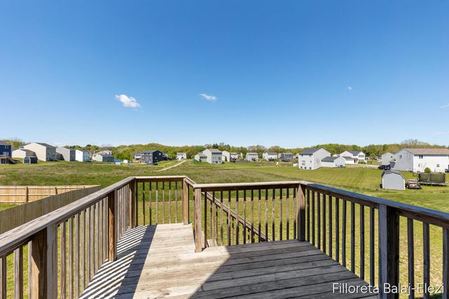 467 Oak View Drive, Middleville, MI 49333