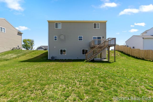 467 Oak View Drive, Middleville, MI 49333