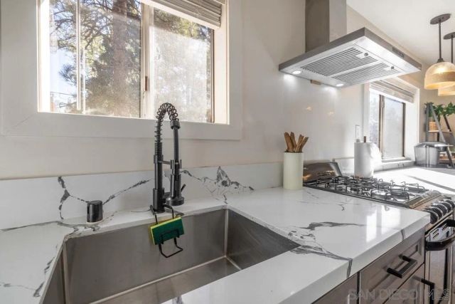 579 Vista Lane, Big Bear Lake, CA 92315