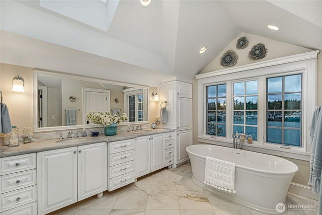 95 Laurel Point Lane, Friday Harbor, WA 98250