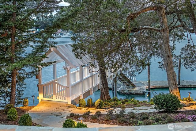 95 Laurel Point Lane, Friday Harbor, WA 98250