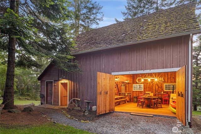 95 Laurel Point Lane, Friday Harbor, WA 98250