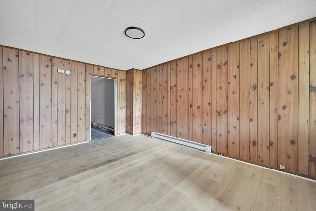 229 VALLEY ST, New Philadelphia, PA 17959