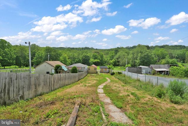 229 VALLEY ST, New Philadelphia, PA 17959