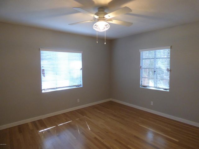 2242 E 8Th Street, Tucson, AZ 85719