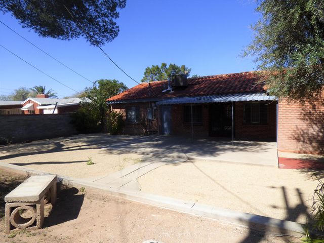 2242 E 8Th Street, Tucson, AZ 85719