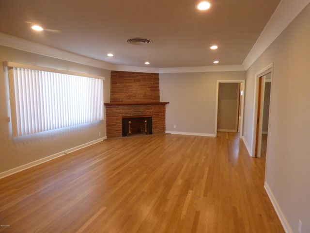 2242 E 8Th Street, Tucson, AZ 85719