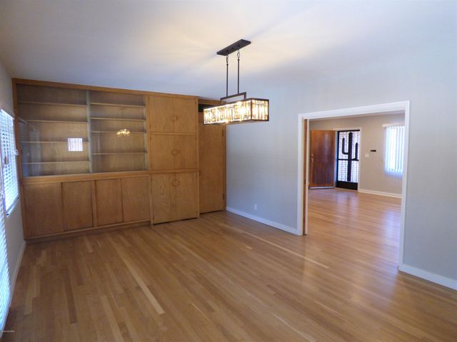 2242 E 8Th Street, Tucson, AZ 85719