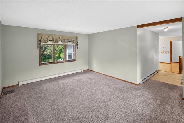 9855 Iffert Avenue NE, Monticello, MN 55362