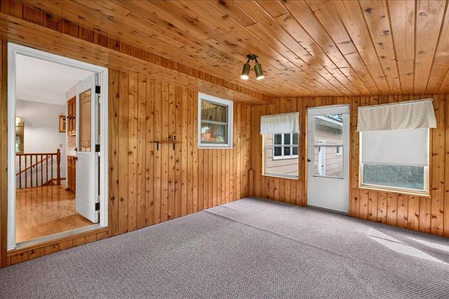 9855 Iffert Avenue NE, Monticello, MN 55362