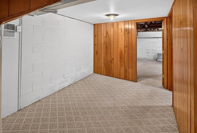 9855 Iffert Avenue NE, Monticello, MN 55362