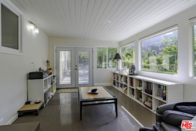 2250 Betty Lane, Beverly Hills, CA 90210