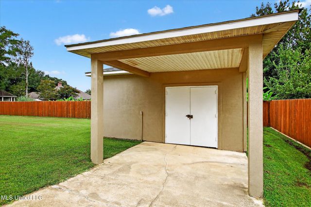 14916 Dismuke Drive, Biloxi, MS 39532
