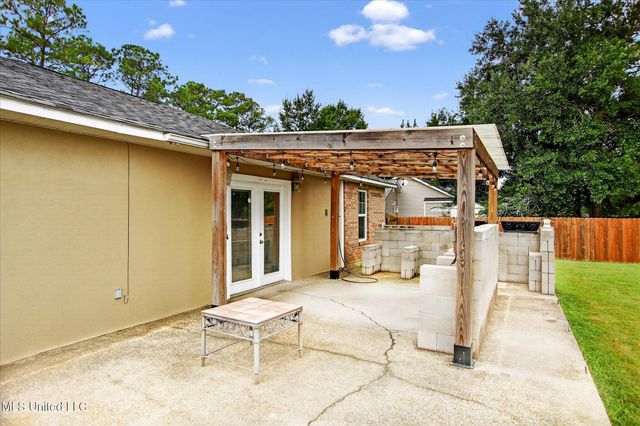 14916 Dismuke Drive, Biloxi, MS 39532