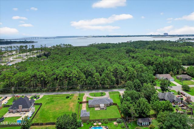 14916 Dismuke Drive, Biloxi, MS 39532
