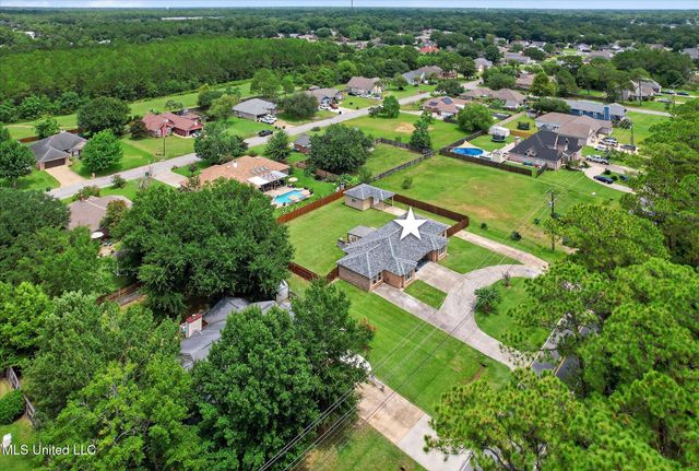 14916 Dismuke Drive, Biloxi, MS 39532