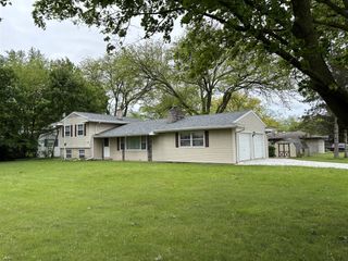 814 N Lakeview Avenue, Sturgis, MI 49091