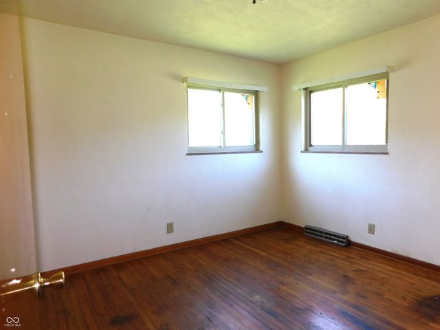 909 S Parkside Drive, Greensburg, IN 47240