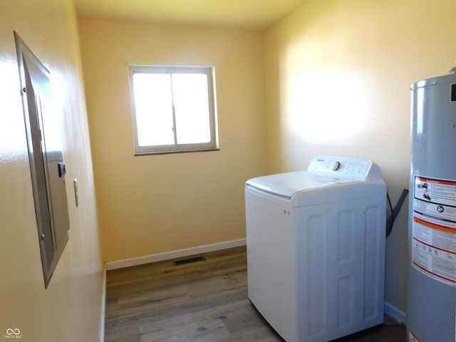 909 S Parkside Drive, Greensburg, IN 47240