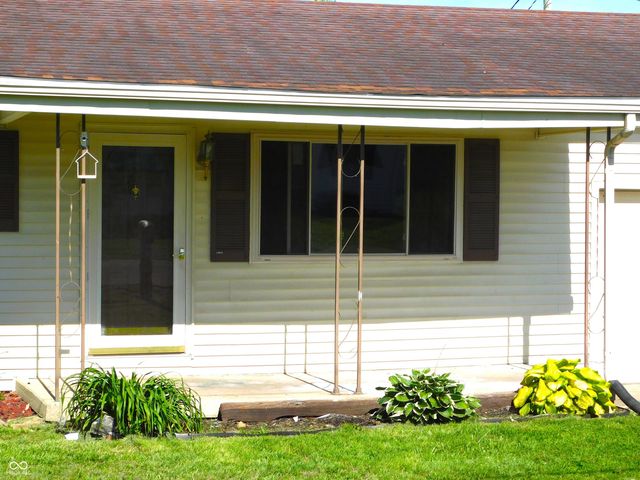 909 S Parkside Drive, Greensburg, IN 47240